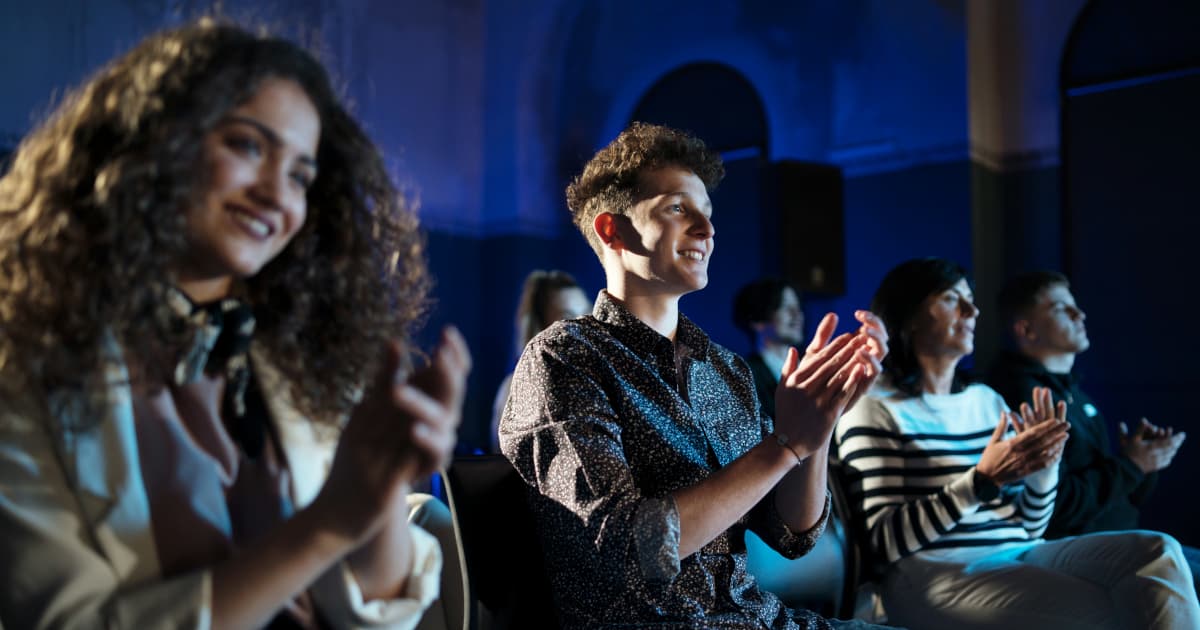 Le Cabinet d'Avocats Mark T. Hurt Décerne une Bourse à une Étudiante de l'Université de Floride avec une Vision de Santé Holistique