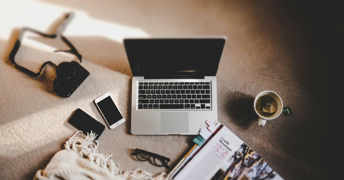 ByEnzo Lance une Collection Limitée de Pendentifs en Platine Personnalisés