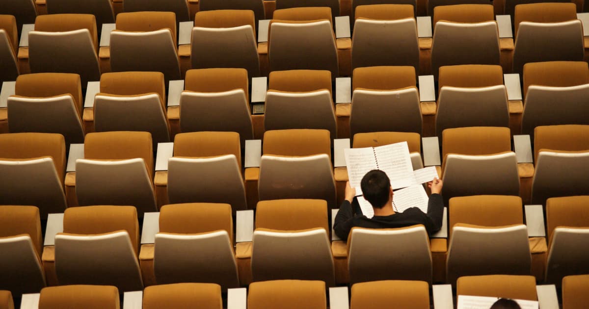 La Bourse Leon Harris 'Chemin vers la Récupération' ouvre ses candidatures à l'échelle nationale pour les étudiants de premier cycle en processus de rétablissement