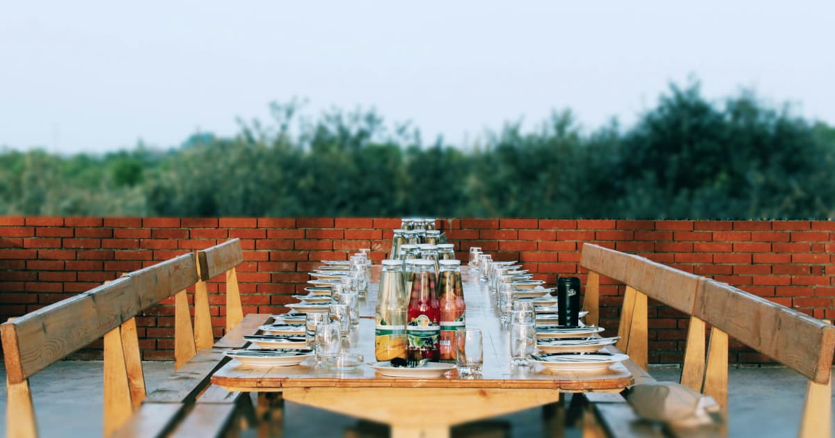 Lee's Famous Recipe Chicken offre des réductions et soutient les familles dans le besoin pendant le mois national du poulet