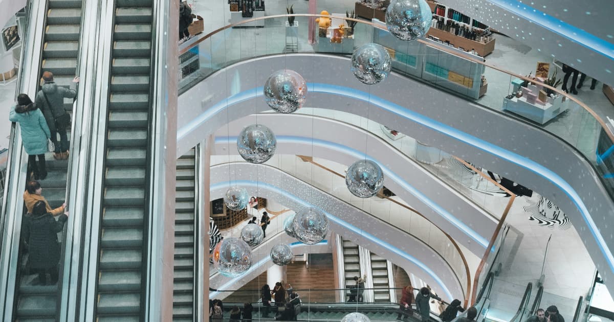 L'analyse de GARVEE.com révèle les tendances clés de décoration de Noël en fin de saison 2025