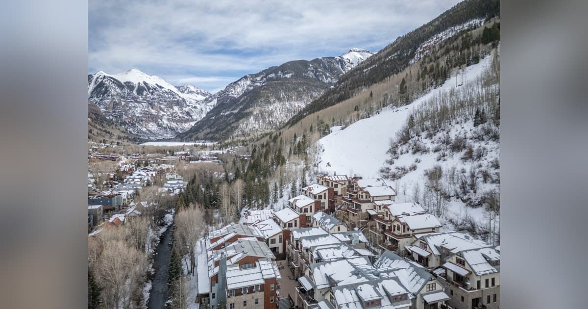 Penthouse Telluride à Element 52 mis en vente pour 8,1 millions de dollars, alliant accès skis aux pieds et services hôteliers complets