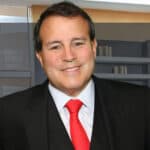 Une enquête de 2026 révèle que l'inflation pousse davantage d'Américains à utiliser des cartes de crédit pour les dépenses essentielles