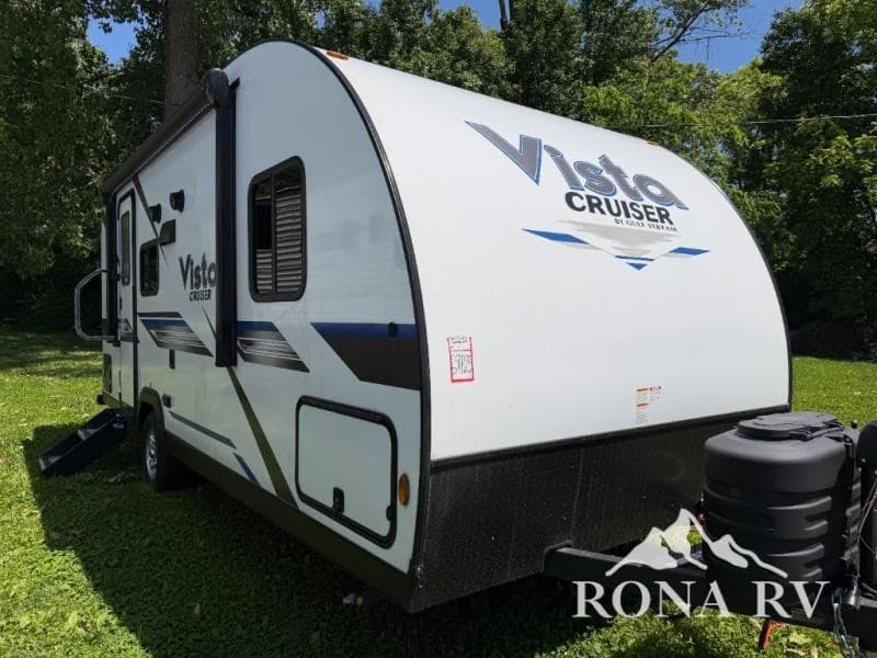 Rona RV LLC élargit son inventaire dans l'Ohio avec les Vista Cruiser et les Voltage Toy Haulers