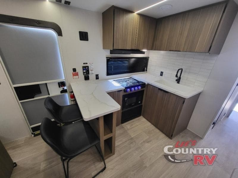 Lee’s Country RV élargit son inventaire de VR remorquables et ses services à Batesville, Indiana
