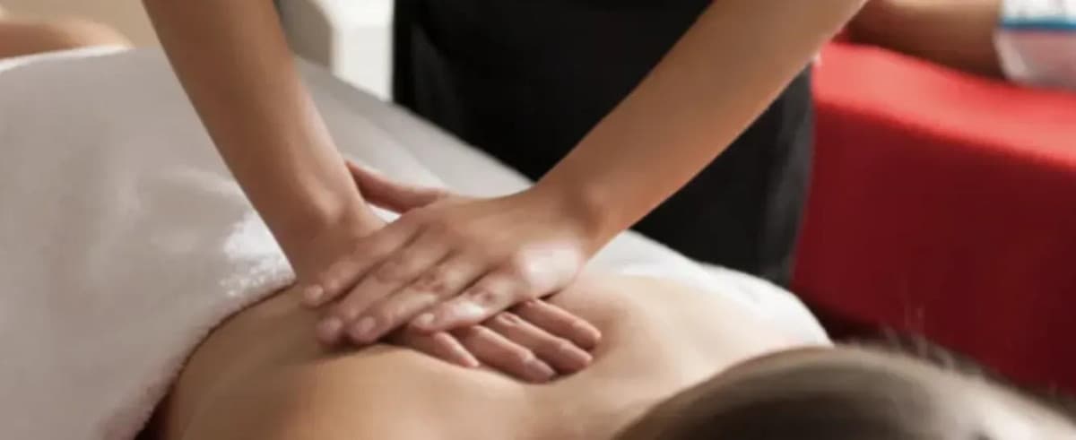 La thérapie manuelle personnalisée transforme la prise en charge de la douleur chronique à Sarasota