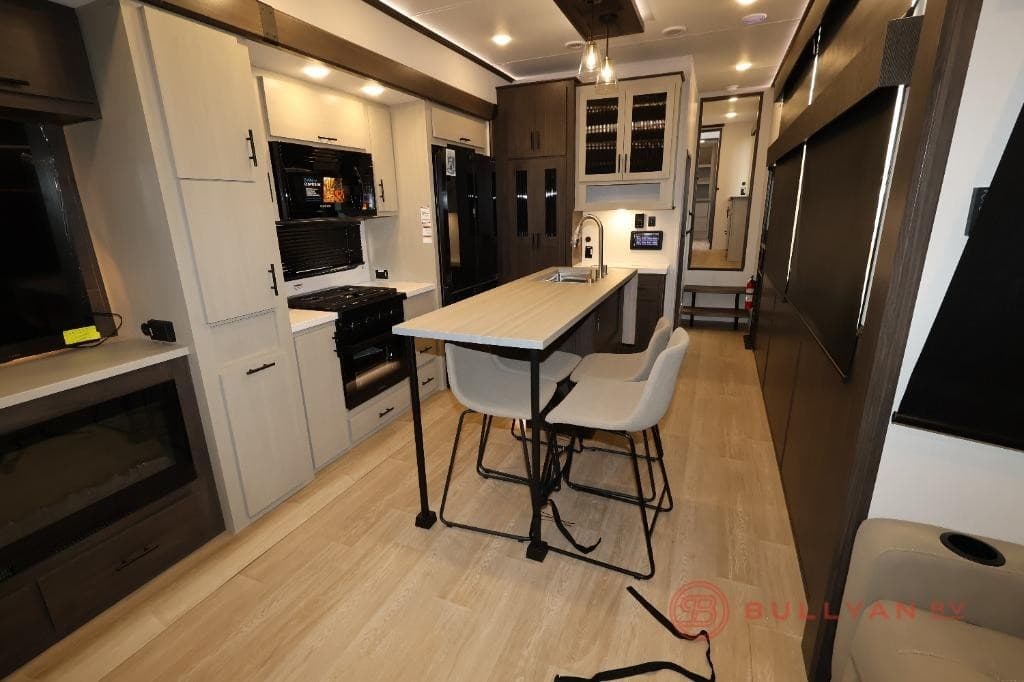 Bullyan RV élargit son inventaire de camping-cars et de VR à Duluth, MN