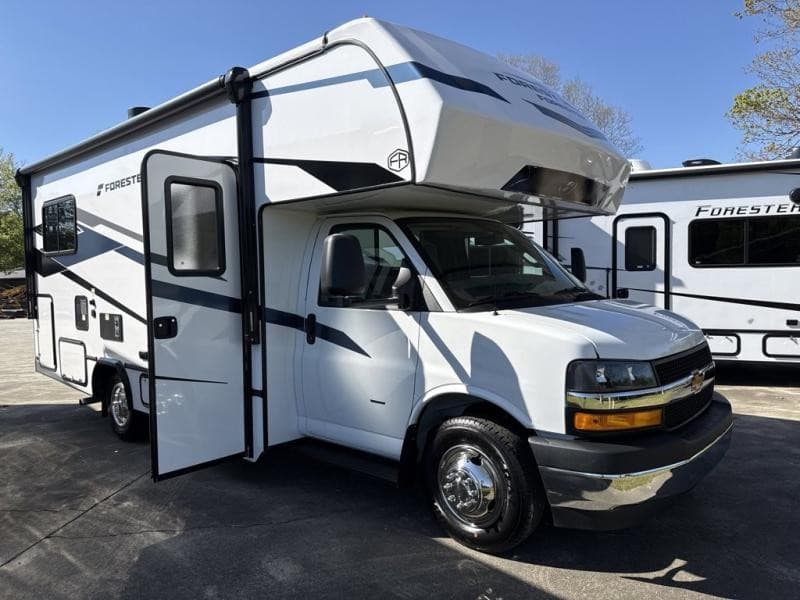 Open Roads Complete RV élargit son inventaire dans ses établissements en Géorgie