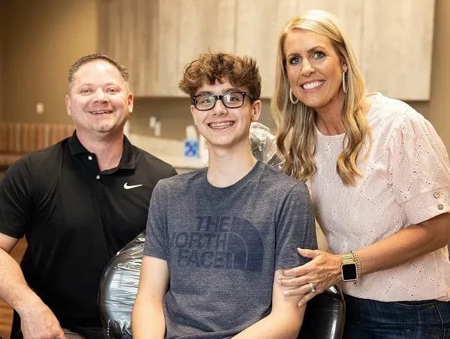 Rice Orthodontics met l'accent sur les soins personnalisés et la technologie dans le traitement Invisalign