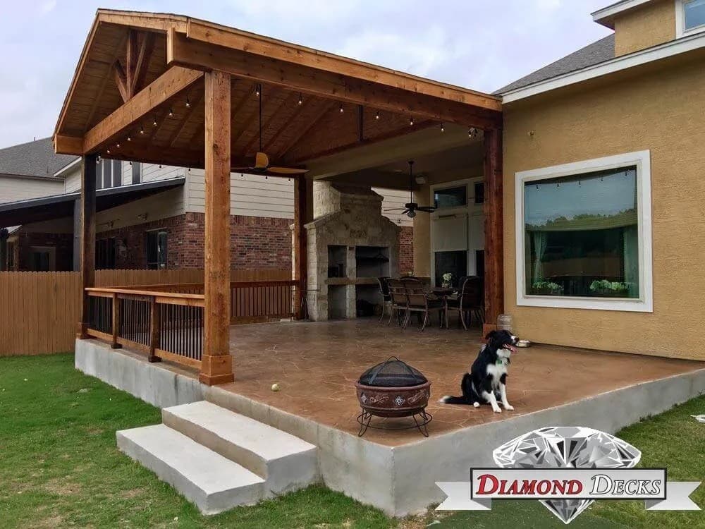 Diamond Decks propose des terrasses composites sur mesure à San Antonio depuis 2015