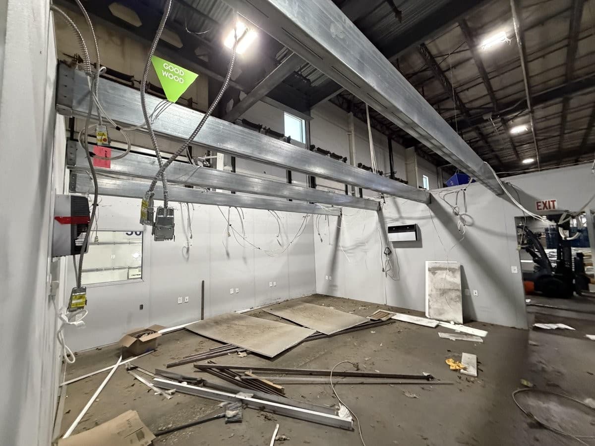 SoFlo Installations réalise des bureaux modulaires dans 42 États au sein d'entrepôts et d'usines