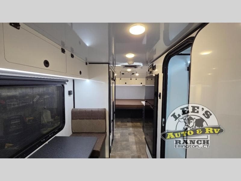 Lee's Auto & RV Ranch élargit son inventaire de VR et ses services de reprise à Ellington
