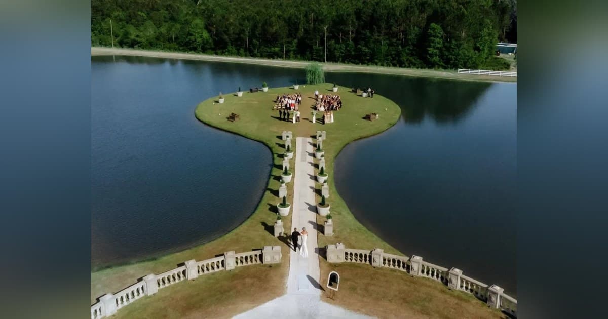 Chateau 1800 ouvre un domaine de 57 acres pour des mariages exclusifs dans la région de Savannah