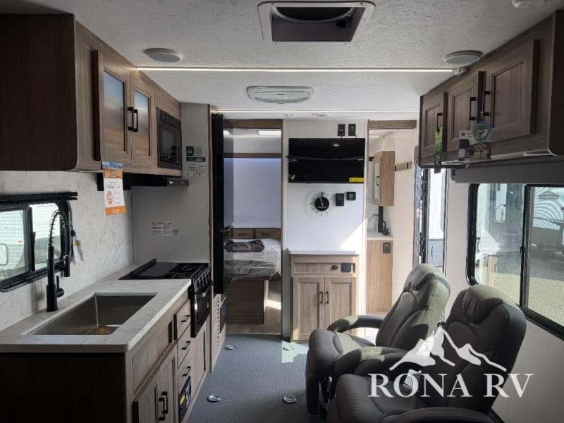 Disponibilité accrue de caravanes d'occasion chez Rona RV LLC à Pataskala, Ohio