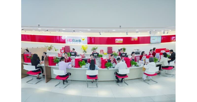 Le bénéfice semestriel de HDBank augmente de 31 %, les actifs dépassent 1 quadrillion de VND