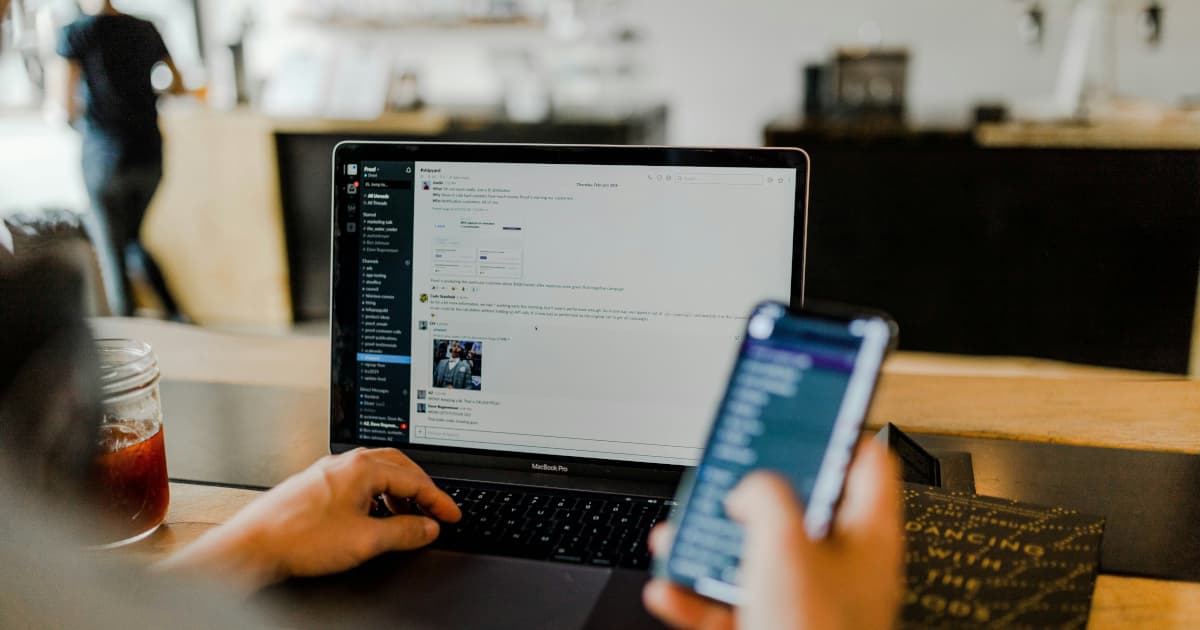 OrangeHRM révolutionne la gestion des ressources humaines avec des modules innovants et une assistance chatbot IA