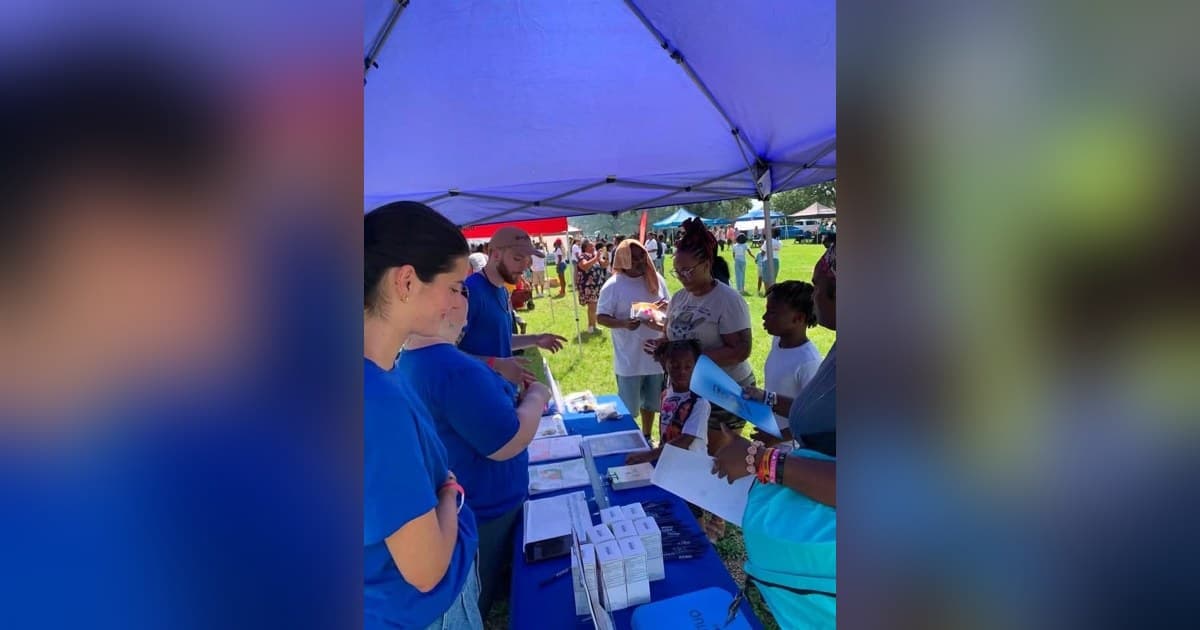 Taylor Dental parraine une collecte de rentrée scolaire, servant 1 033 familles de Pensacola