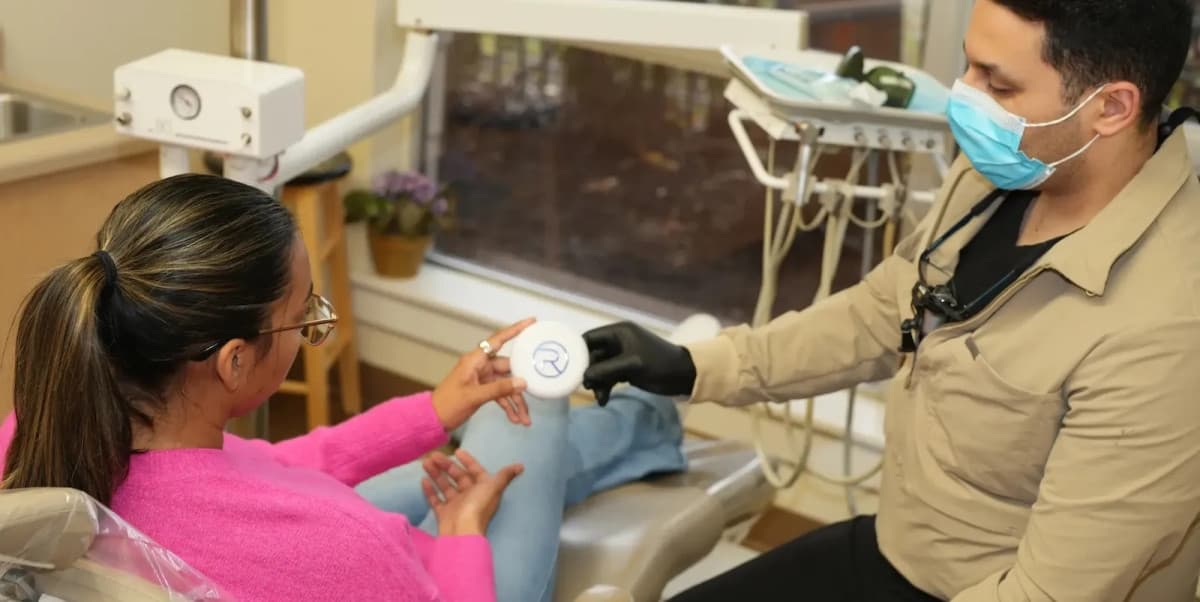 Le cabinet dentaire familial de Plano met l'accent sur des soins complets et une technologie de pointe