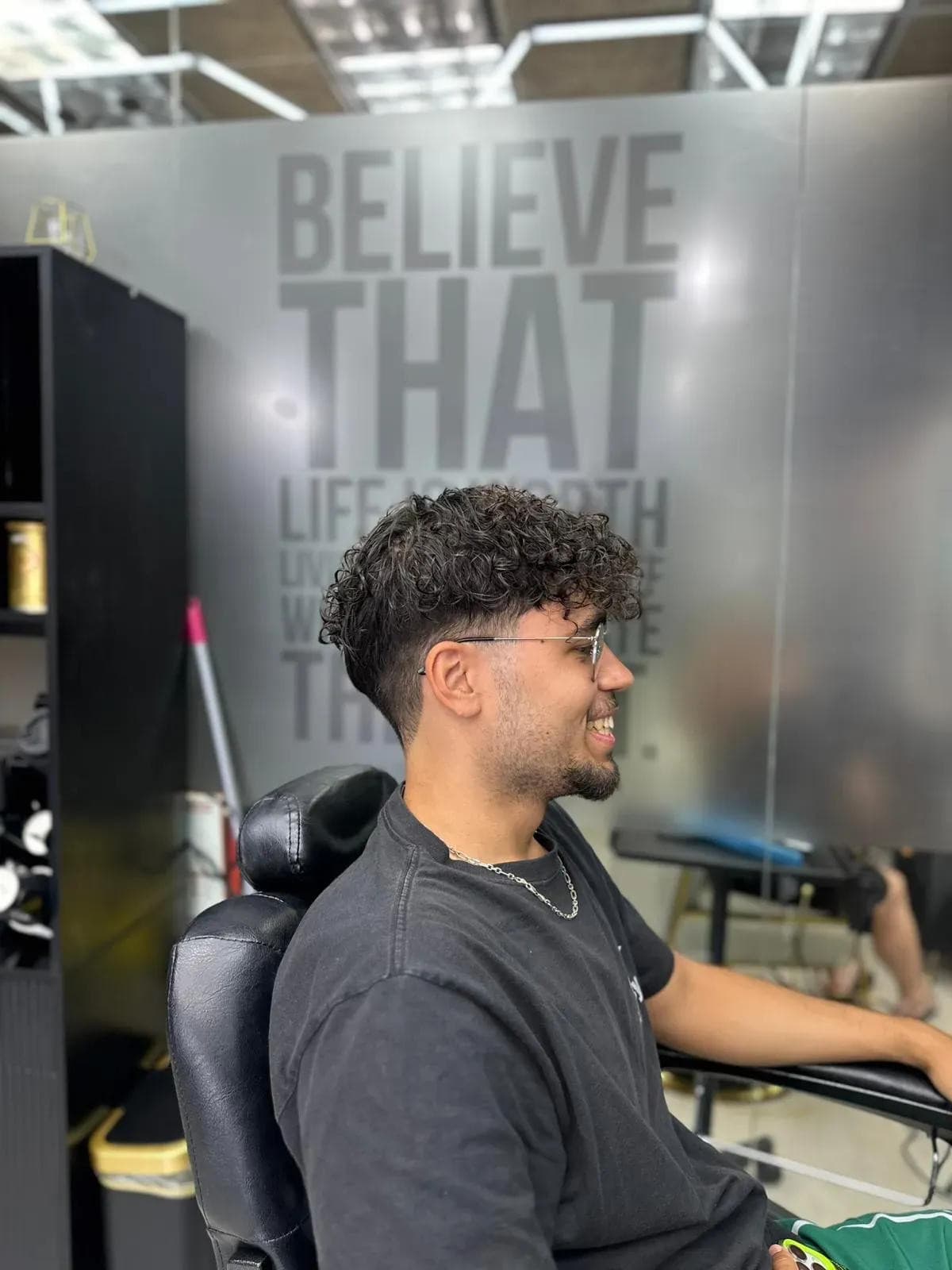 Ace Of Fades Barbershop élargit ses services et renforce son engagement communautaire à Aventura