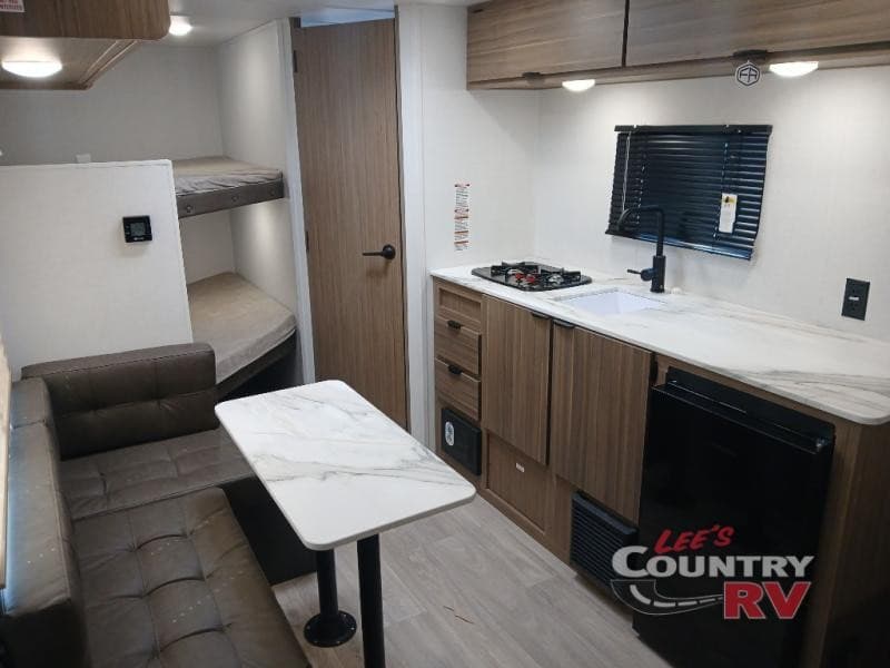 Lee's Country RV élargit son inventaire avec l'arrivée de nouveaux Forest River RV 2026