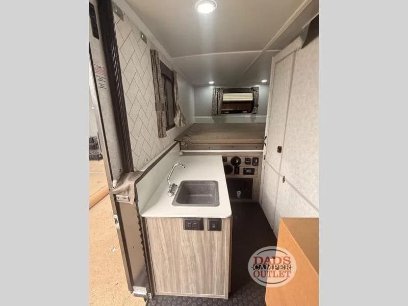 Dad's Camper Outlet Gulfport élargit son inventaire de VR avec les modèles TrailManor et services pour le sud du Mississippi