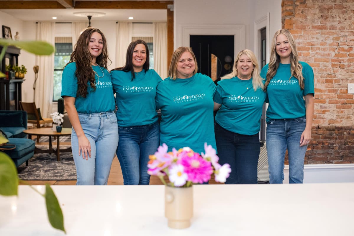 Empowered Sisterhood : un nouveau réseau pour renforcer la confiance financière des femmes d'âge mûr