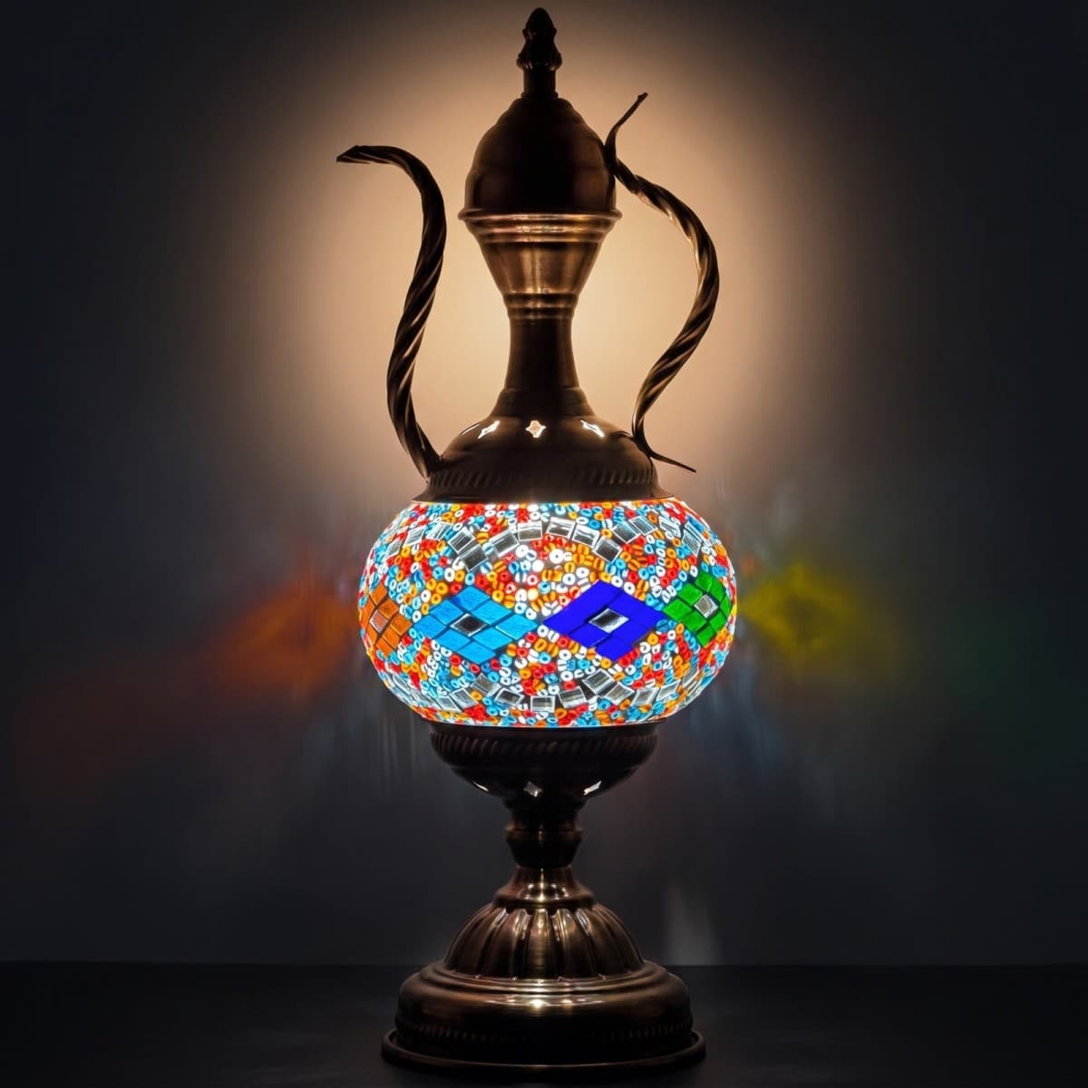 Mosaic Age lance sa collection 2026 de lampes turques en mosaïque faites main à l'échelle nationale